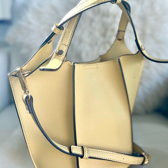 Yellow leather bucket bag - from Japan - Picture 9 of 11